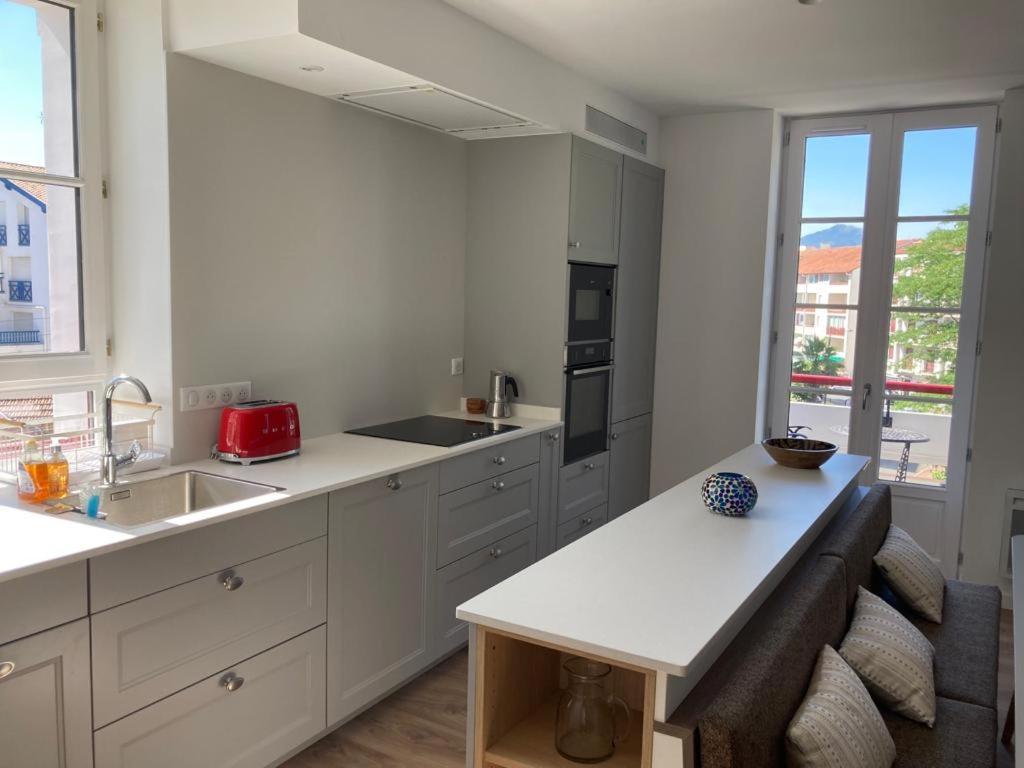 Superbe Appartement T3 Au Centre Plage .Parking アンダイエ エクステリア 写真