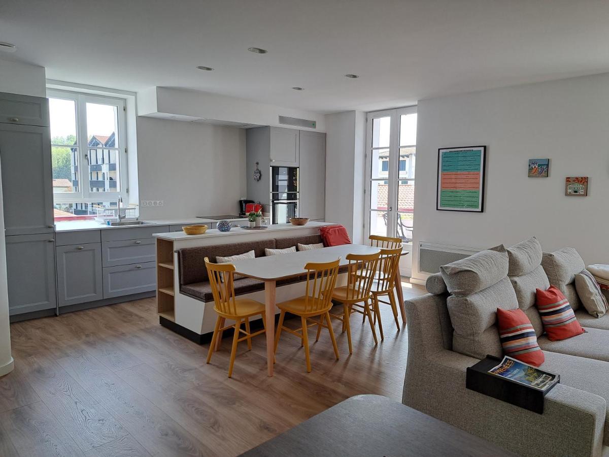 Superbe Appartement T3 Au Centre Plage .Parking アンダイエ エクステリア 写真